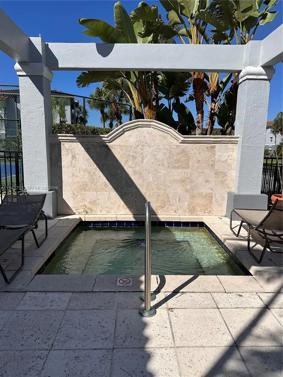 9640 Nw 2nd St 5-306, Pembroke Pines, Florida 3302, Pembroke Pines, Florida 33024, 2 Bedrooms Bedrooms, ,2 BathroomsBathrooms,Residential Lease,For Rent,9640 Nw 2nd St 5-306, Pembroke Pines, Florida 3302,A11943795