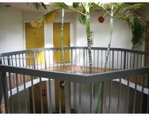 9421 Fontainebleau Blvd 204-35, Miami, Florida 331, Miami, Florida 33172, 2 Bedrooms Bedrooms, ,2 BathroomsBathrooms,Residential,For Sale,9421 Fontainebleau Blvd 204-35, Miami, Florida 331,A11942104