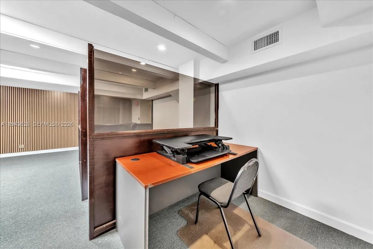 500 Ne 25th St 10, Pompano Beach, Florida 33064, Pompano Beach, Florida 33064, ,Commercial Lease,For Rent,500 Ne 25th St 10, Pompano Beach, Florida 33064,A11943626
