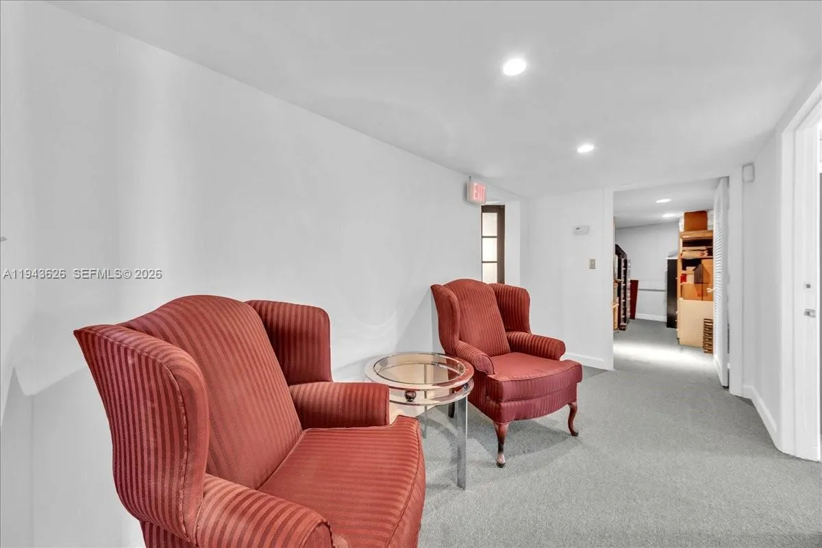 500 Ne 25th St 10, Pompano Beach, Florida 33064, Pompano Beach, Florida 33064, ,Commercial Lease,For Rent,500 Ne 25th St 10, Pompano Beach, Florida 33064,A11943626