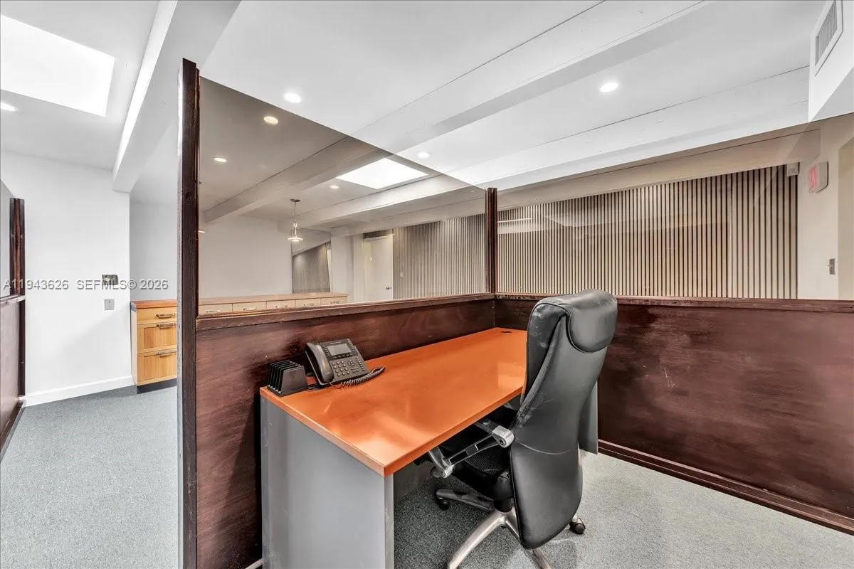 500 Ne 25th St 10, Pompano Beach, Florida 33064, Pompano Beach, Florida 33064, ,Commercial Lease,For Rent,500 Ne 25th St 10, Pompano Beach, Florida 33064,A11943626