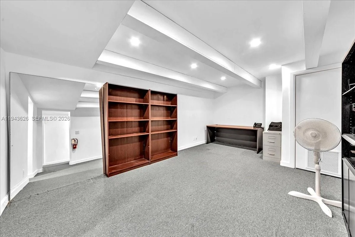 500 Ne 25th St 10, Pompano Beach, Florida 33064, Pompano Beach, Florida 33064, ,Commercial Lease,For Rent,500 Ne 25th St 10, Pompano Beach, Florida 33064,A11943626