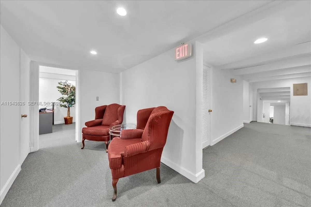 500 Ne 25th St 10, Pompano Beach, Florida 33064, Pompano Beach, Florida 33064, ,Commercial Lease,For Rent,500 Ne 25th St 10, Pompano Beach, Florida 33064,A11943626