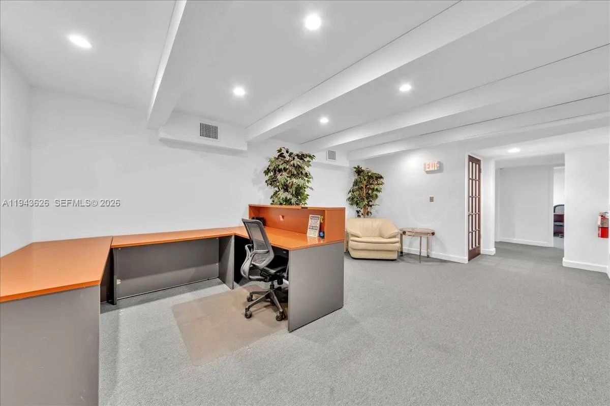 500 Ne 25th St 10, Pompano Beach, Florida 33064, Pompano Beach, Florida 33064, ,Commercial Lease,For Rent,500 Ne 25th St 10, Pompano Beach, Florida 33064,A11943626