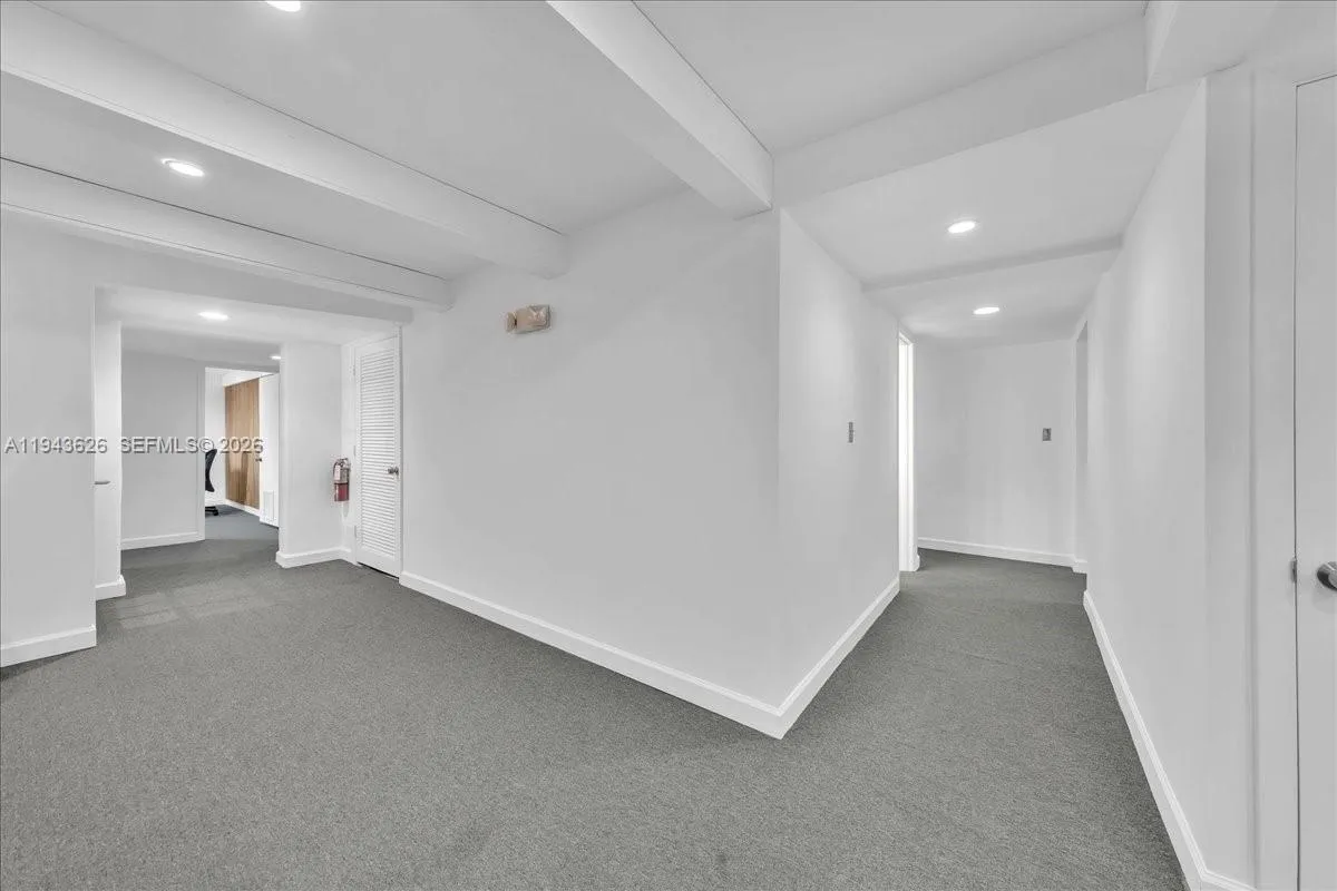 500 Ne 25th St 10, Pompano Beach, Florida 33064, Pompano Beach, Florida 33064, ,Commercial Lease,For Rent,500 Ne 25th St 10, Pompano Beach, Florida 33064,A11943626