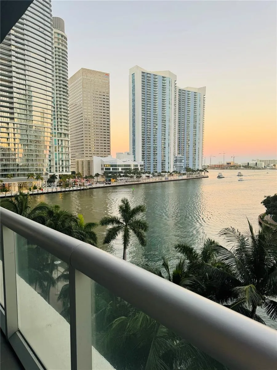 465 Brickell Ave 618, Miami, Florida 33131, Miami, Florida 33131, 2 Bedrooms Bedrooms, ,2 BathroomsBathrooms,Residential Lease,For Rent,465 Brickell Ave 618, Miami, Florida 33131,A11943927