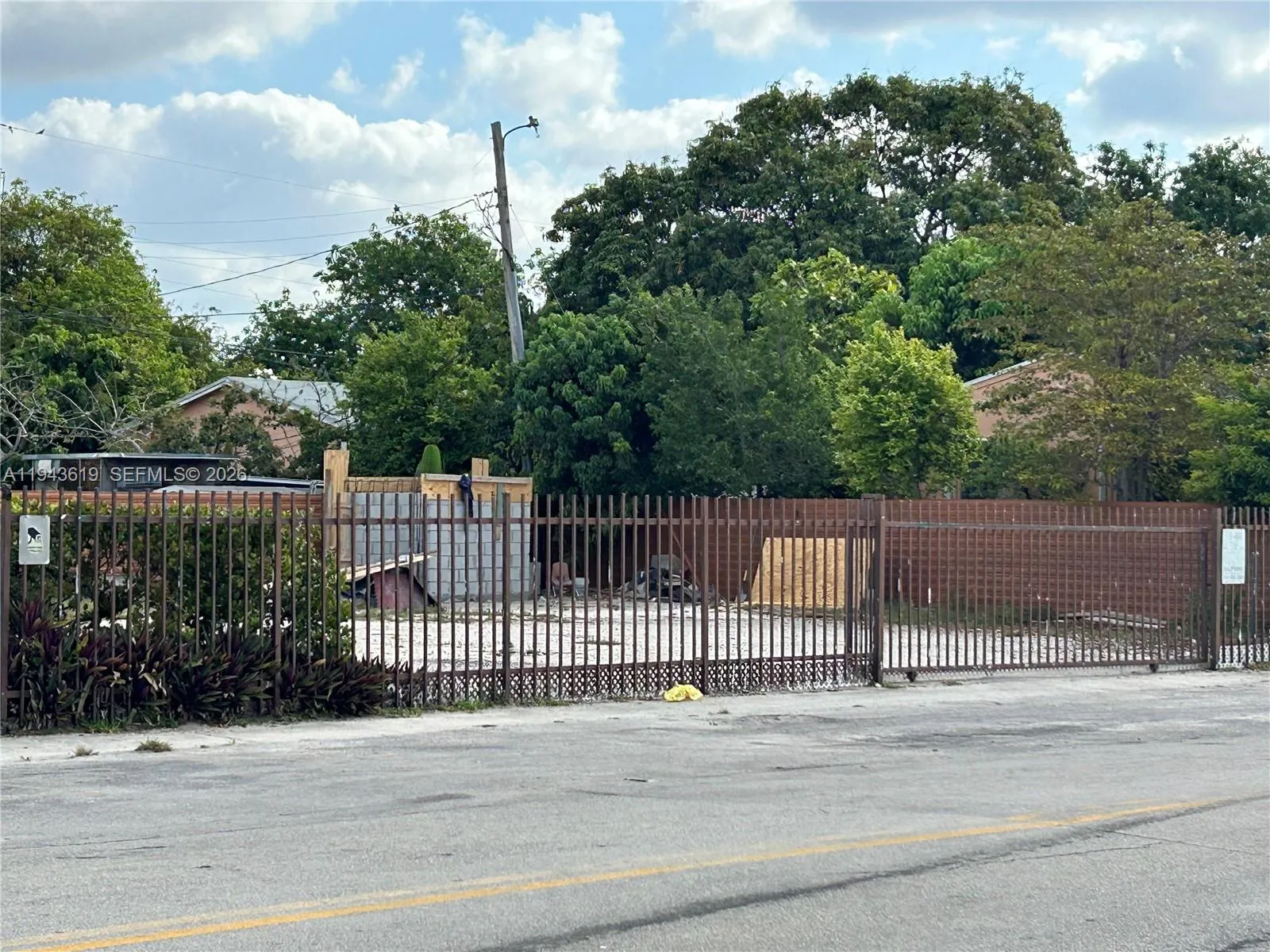 3521 E 4th Ave, Hialeah, Florida 33013, Hialeah, Florida 33013, ,Commercial Sale,For Sale,3521 E 4th Ave, Hialeah, Florida 33013,A11943619