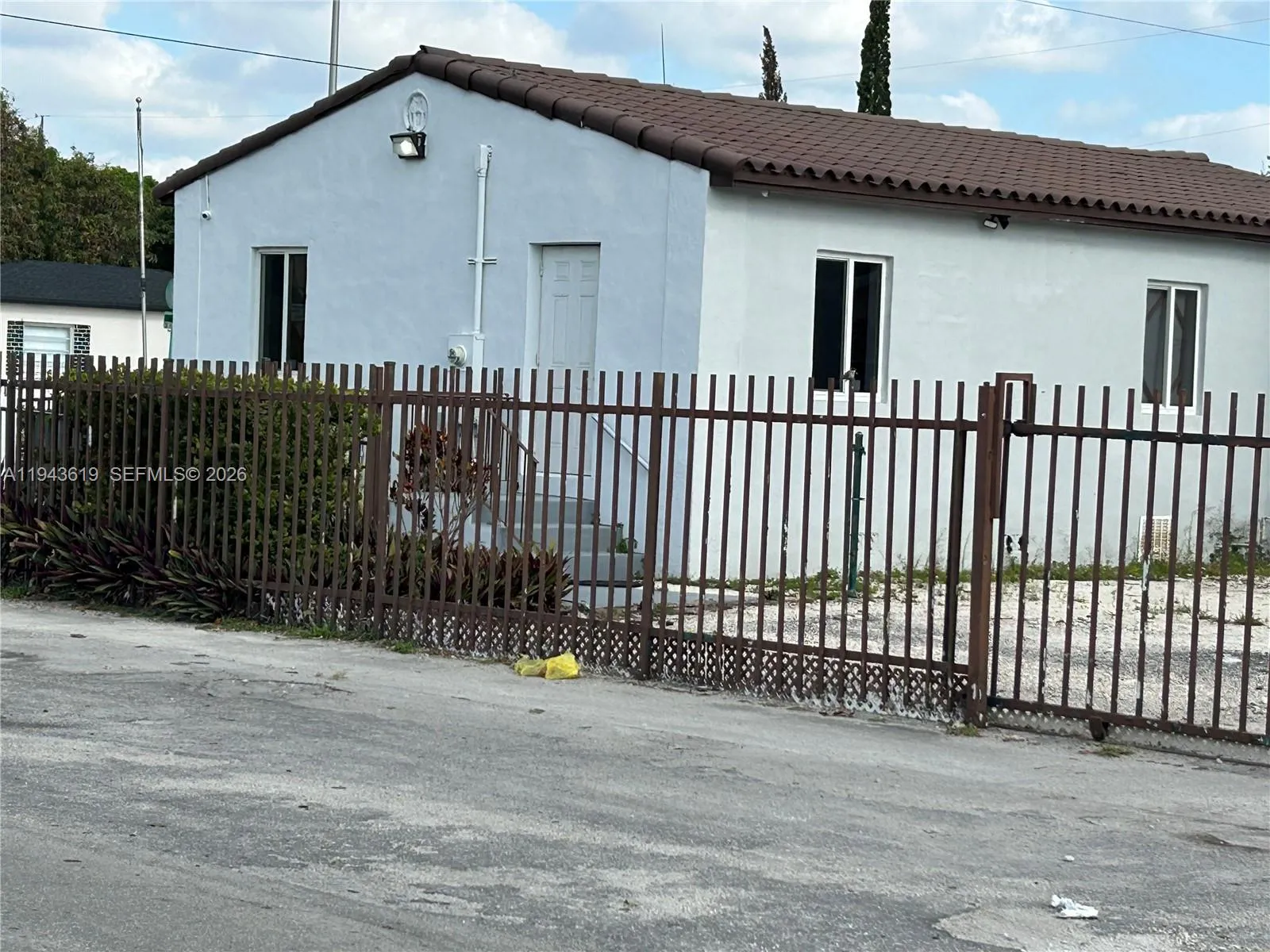 3521 E 4th Ave, Hialeah, Florida 33013, Hialeah, Florida 33013, ,Commercial Sale,For Sale,3521 E 4th Ave, Hialeah, Florida 33013,A11943619