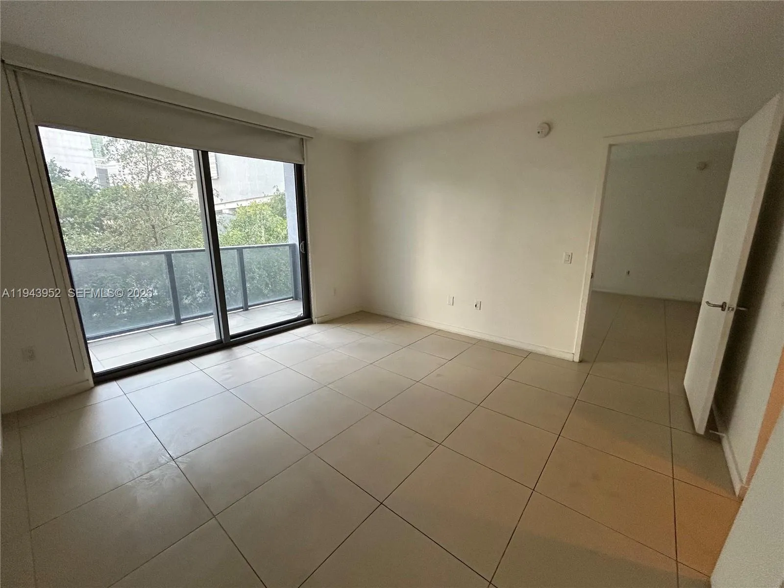 31 Se 6th St 407, Miami, Florida 33131, Miami, Florida 33131, 2 Bedrooms Bedrooms, ,2 BathroomsBathrooms,Residential,For Sale,31 Se 6th St 407, Miami, Florida 33131,A11943952