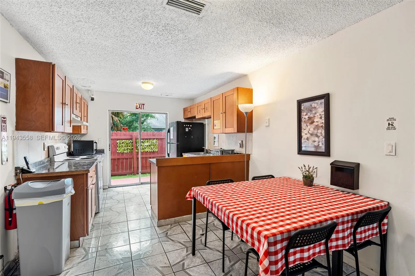 1112 Ne 5th Ave, Fort Lauderdale, Florida 33304, Fort Lauderdale, Florida 33304, ,Residential Income,For Sale,1112 Ne 5th Ave, Fort Lauderdale, Florida 33304,A11943558