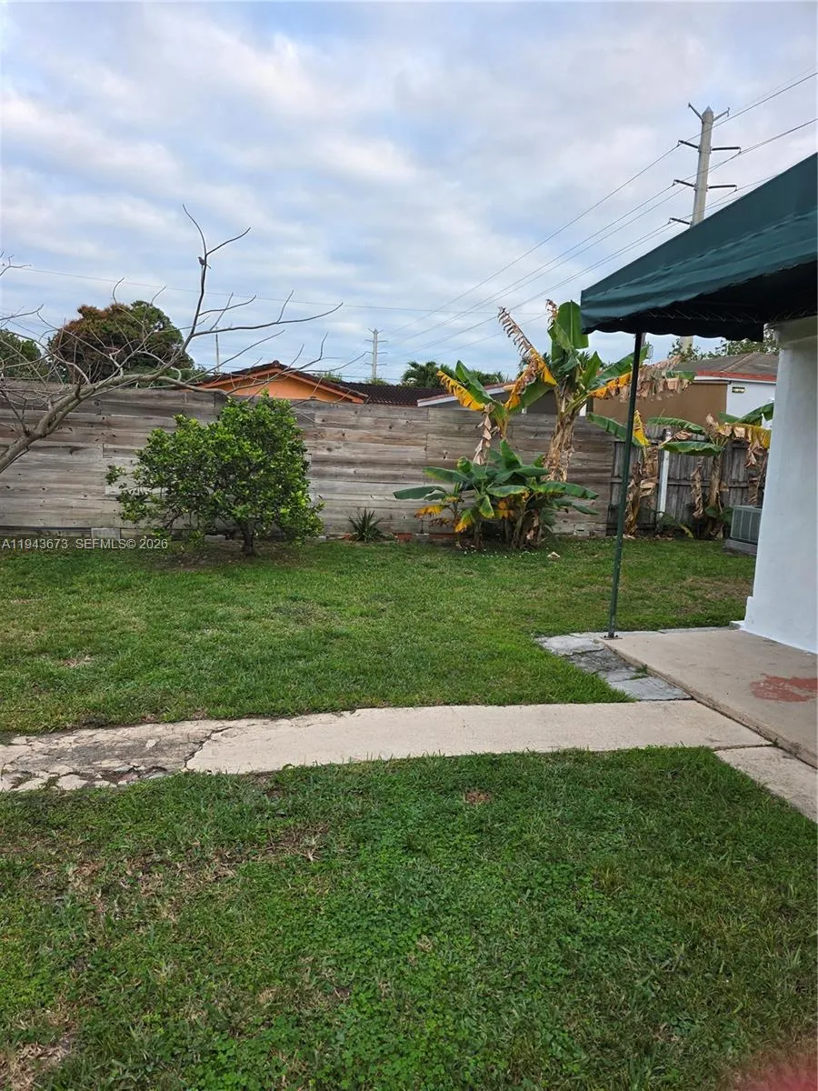 Miami, Florida 33144, 2 Bedrooms Bedrooms, ,1 BathroomBathrooms,Residential,For Sale,A11943673