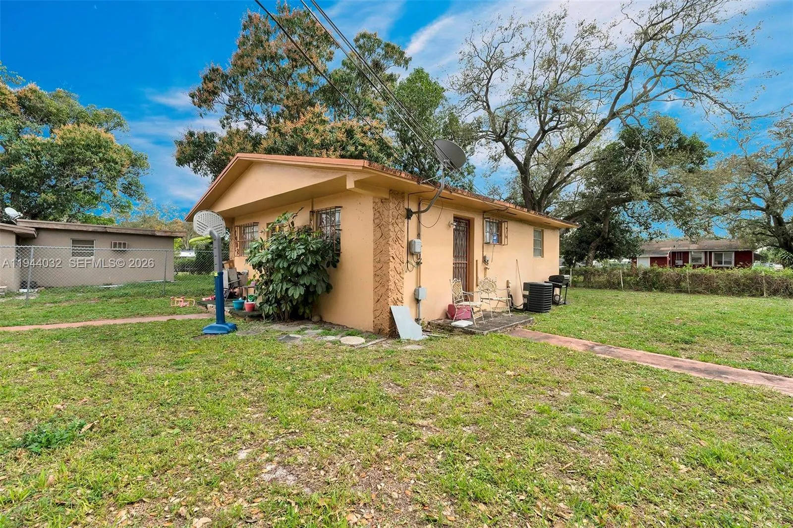 1900 Nw 88th St, Miami, Florida 33147, Miami, Florida 33147, ,Residential Income,For Sale,1900 Nw 88th St, Miami, Florida 33147,A11944032