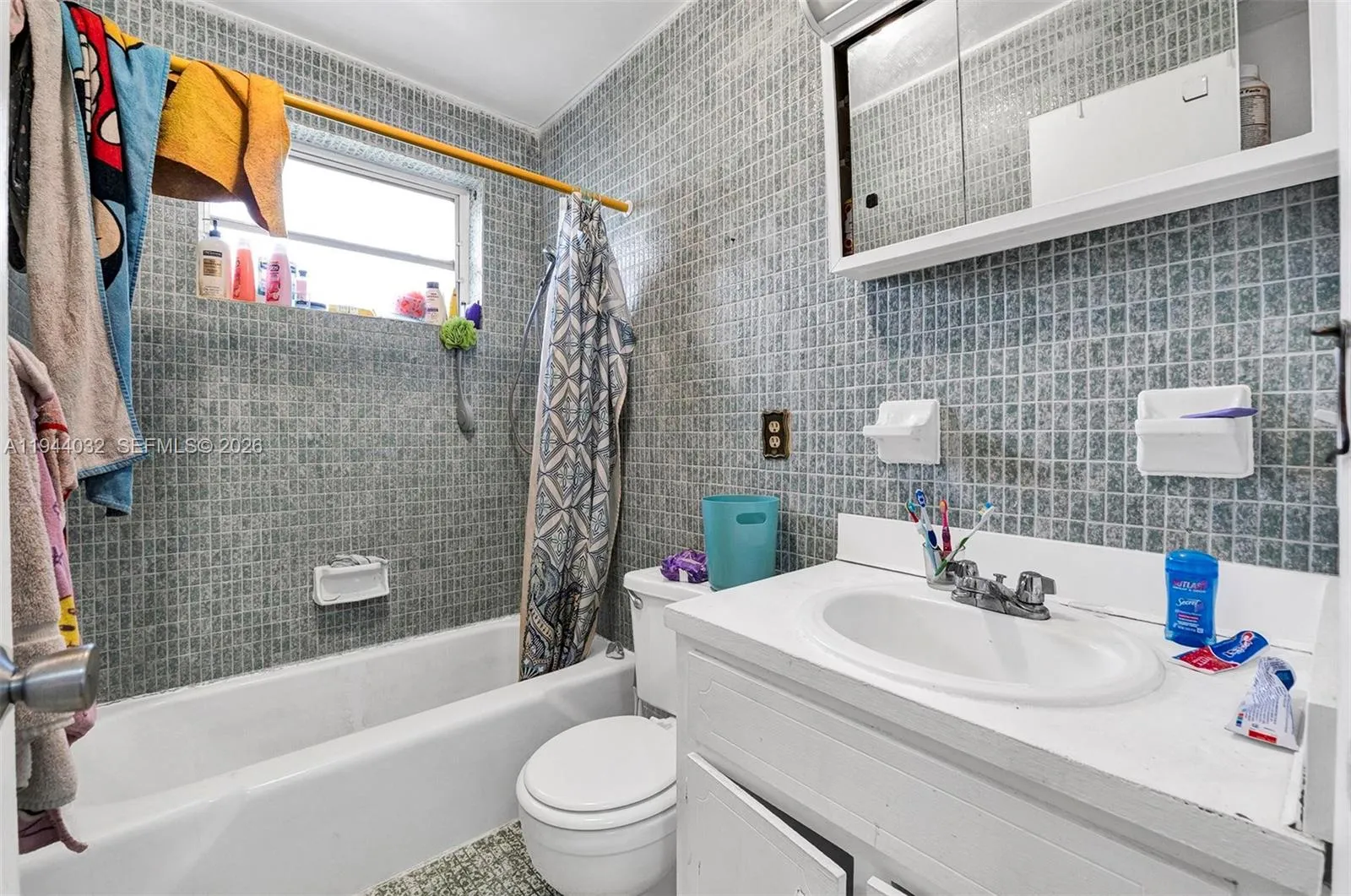 1900 Nw 88th St, Miami, Florida 33147, Miami, Florida 33147, ,Residential Income,For Sale,1900 Nw 88th St, Miami, Florida 33147,A11944032