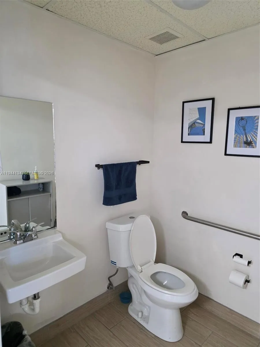 8555 Nw 29th St, Doral, Florida 33122, Doral, Florida 33122, ,Commercial Lease,For Rent,8555 Nw 29th St, Doral, Florida 33122,A11944134