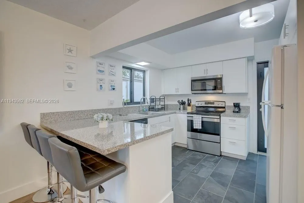 1700 Sw 20th St, Fort Lauderdale, Florida 33315, Fort Lauderdale, Florida 33315, ,Residential Income,For Sale,1700 Sw 20th St, Fort Lauderdale, Florida 33315,A11943582