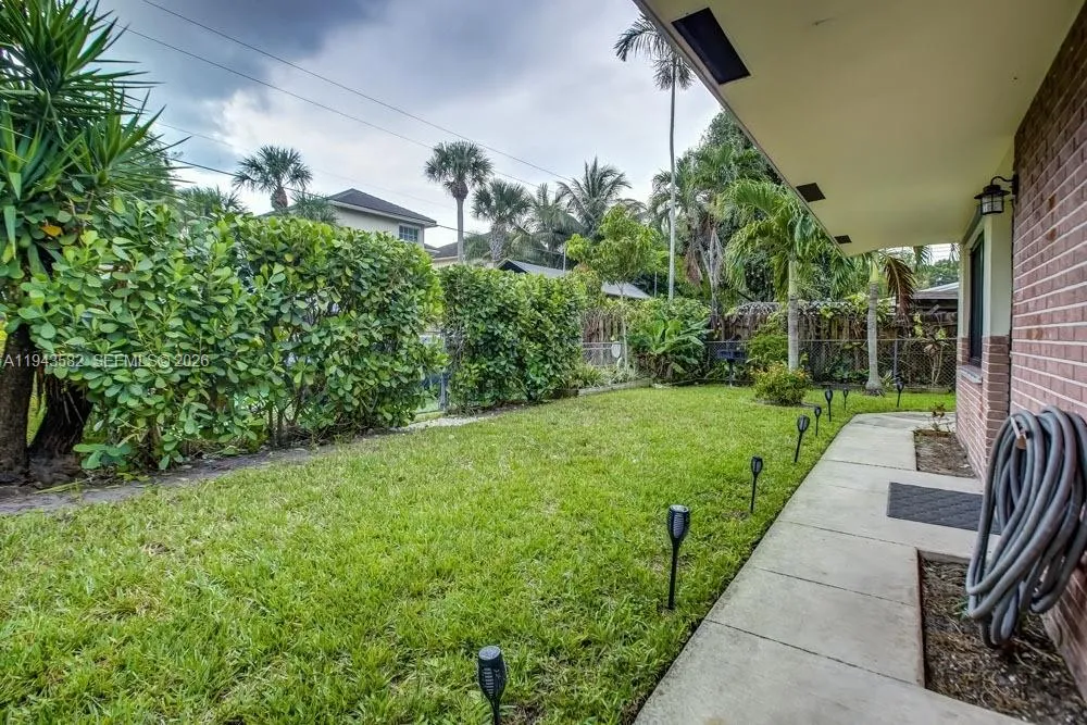 1700 Sw 20th St, Fort Lauderdale, Florida 33315, Fort Lauderdale, Florida 33315, ,Residential Income,For Sale,1700 Sw 20th St, Fort Lauderdale, Florida 33315,A11943582