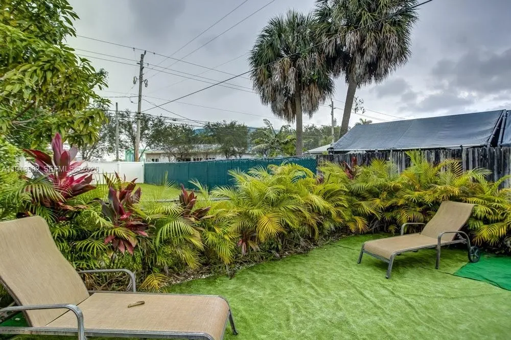 1700 Sw 20th St, Fort Lauderdale, Florida 33315, Fort Lauderdale, Florida 33315, ,Residential Income,For Sale,1700 Sw 20th St, Fort Lauderdale, Florida 33315,A11943582
