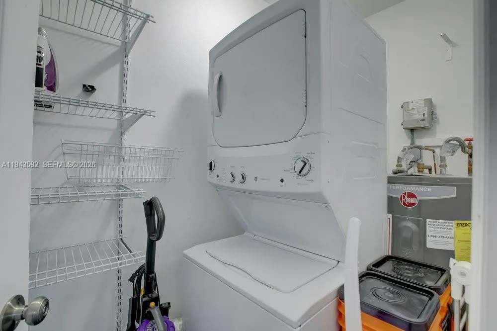 1700 Sw 20th St, Fort Lauderdale, Florida 33315, Fort Lauderdale, Florida 33315, ,Residential Income,For Sale,1700 Sw 20th St, Fort Lauderdale, Florida 33315,A11943582