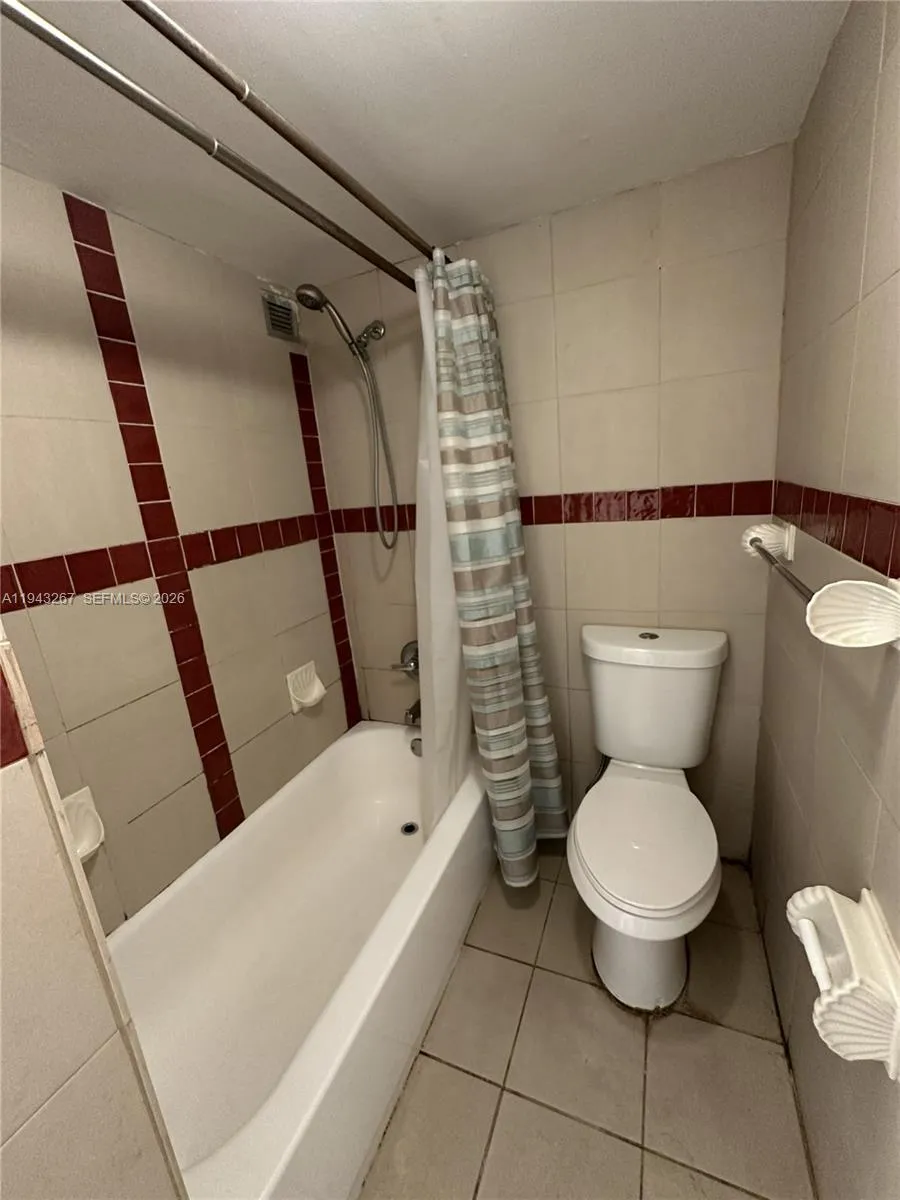 17021 N Bay Rd 116, Sunny Isles Beach, Florida 331, Sunny Isles Beach, Florida 33160, 1 Bedroom Bedrooms, ,1 BathroomBathrooms,Residential Lease,For Rent,17021 N Bay Rd 116, Sunny Isles Beach, Florida 331,A11943267
