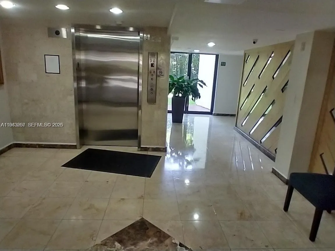 17021 N Bay Rd 116, Sunny Isles Beach, Florida 331, Sunny Isles Beach, Florida 33160, 1 Bedroom Bedrooms, ,1 BathroomBathrooms,Residential Lease,For Rent,17021 N Bay Rd 116, Sunny Isles Beach, Florida 331,A11943267