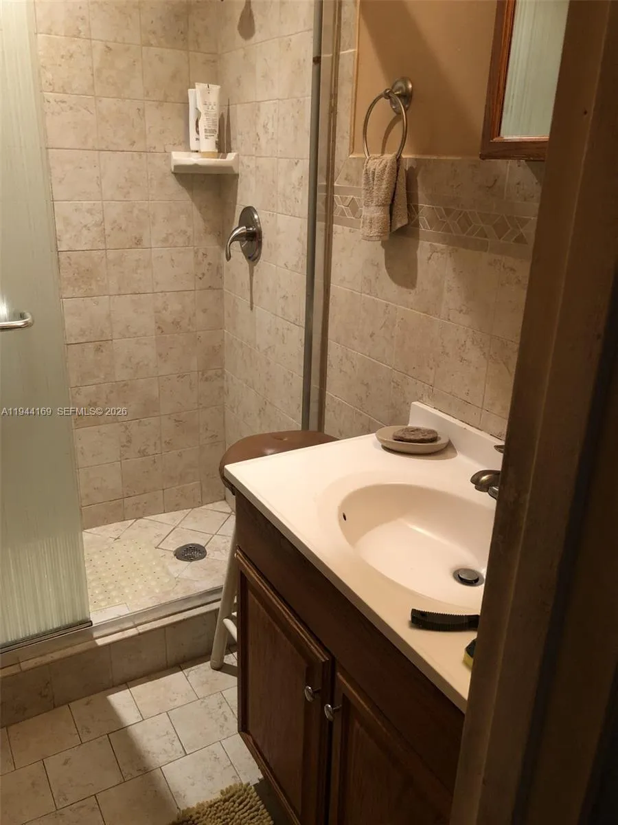 13636 Sw 102nd Ln, Miami, Florida 33186, Miami, Florida 33186, 2 Bedrooms Bedrooms, ,2 BathroomsBathrooms,Residential,For Sale,13636 Sw 102nd Ln, Miami, Florida 33186,A11944169