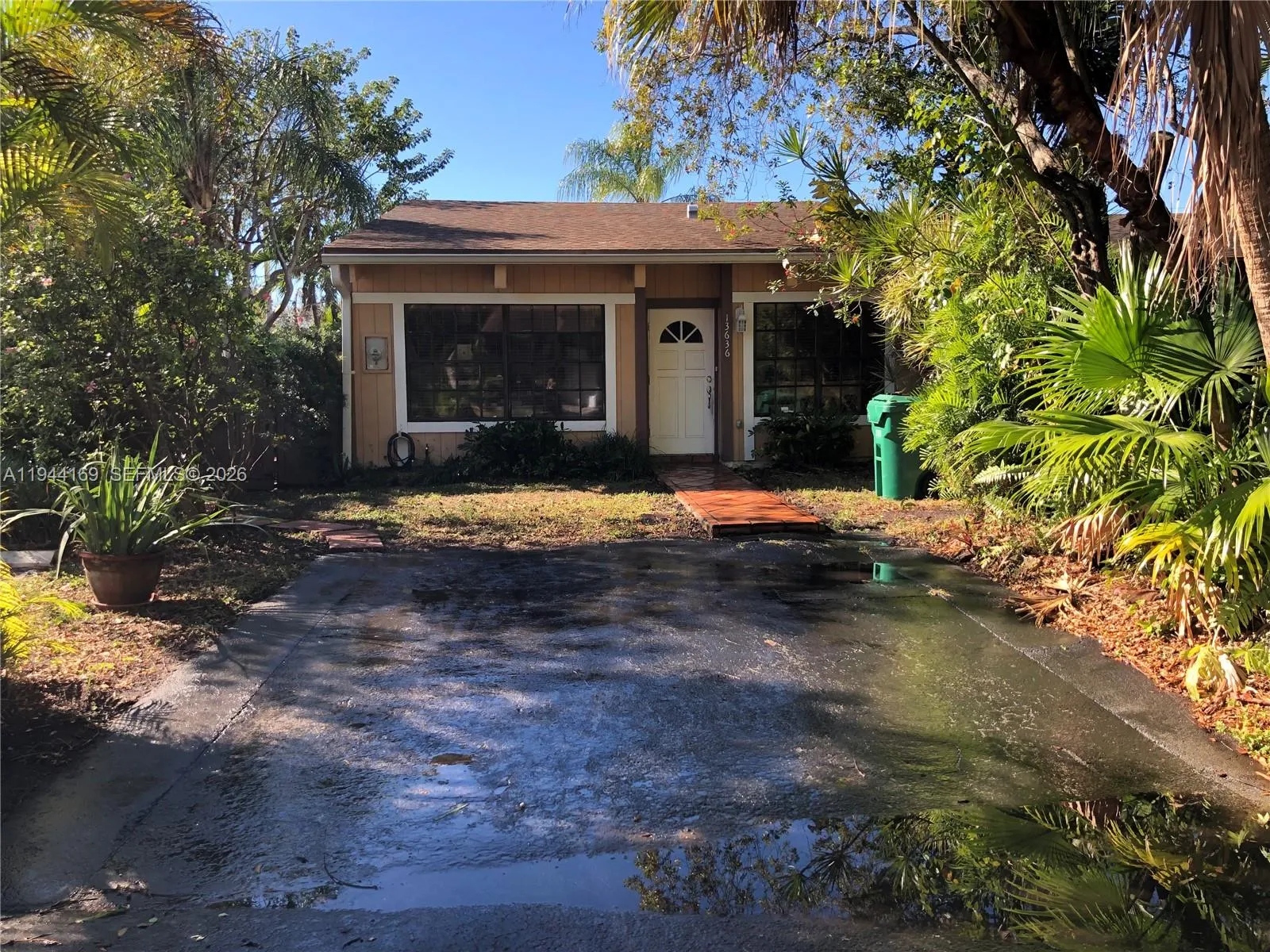 13636 Sw 102nd Ln, Miami, Florida 33186, Miami, Florida 33186, 2 Bedrooms Bedrooms, ,2 BathroomsBathrooms,Residential,For Sale,13636 Sw 102nd Ln, Miami, Florida 33186,A11944169