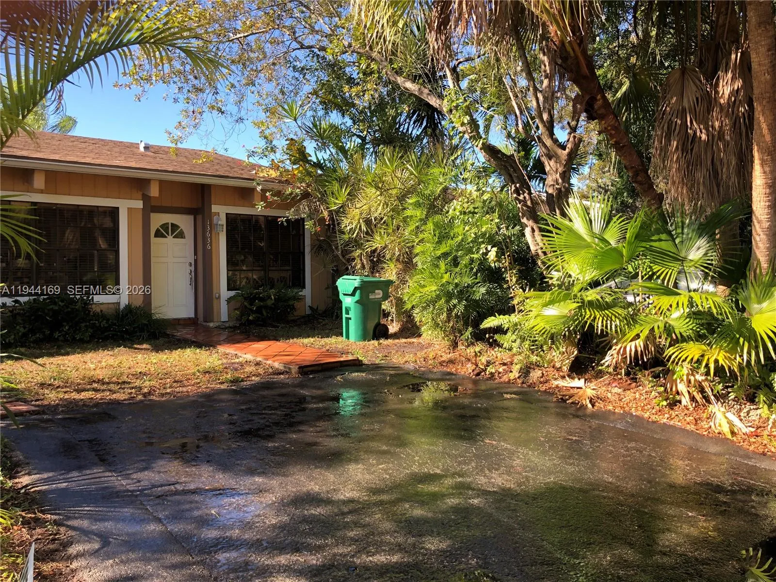 13636 Sw 102nd Ln, Miami, Florida 33186, Miami, Florida 33186, 2 Bedrooms Bedrooms, ,2 BathroomsBathrooms,Residential,For Sale,13636 Sw 102nd Ln, Miami, Florida 33186,A11944169
