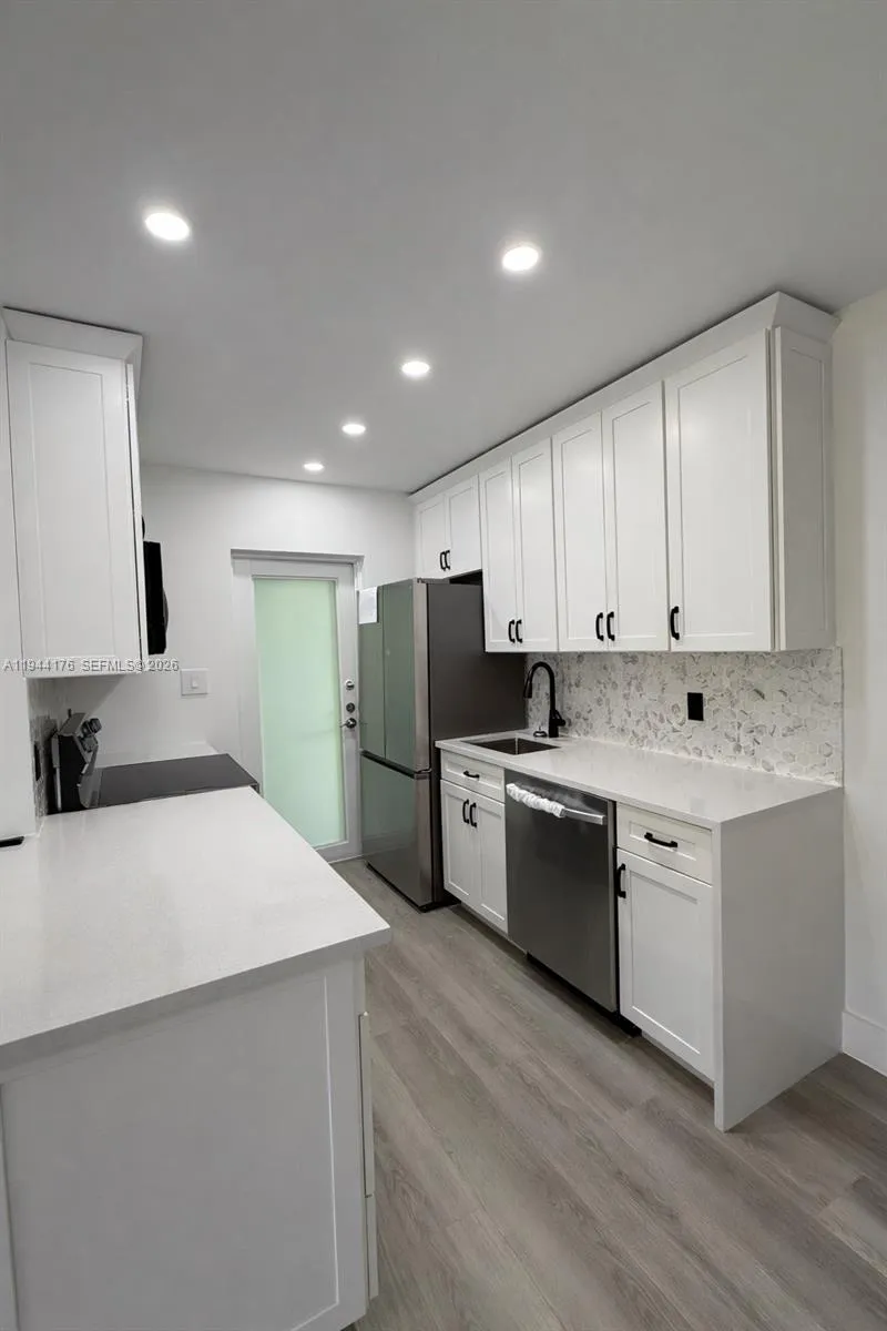 363 Washington Ave 35, Miami Beach, Florida 33139, Miami Beach, Florida 33139, 1 Bedroom Bedrooms, ,1 BathroomBathrooms,Residential,For Sale,363 Washington Ave 35, Miami Beach, Florida 33139,A11944176