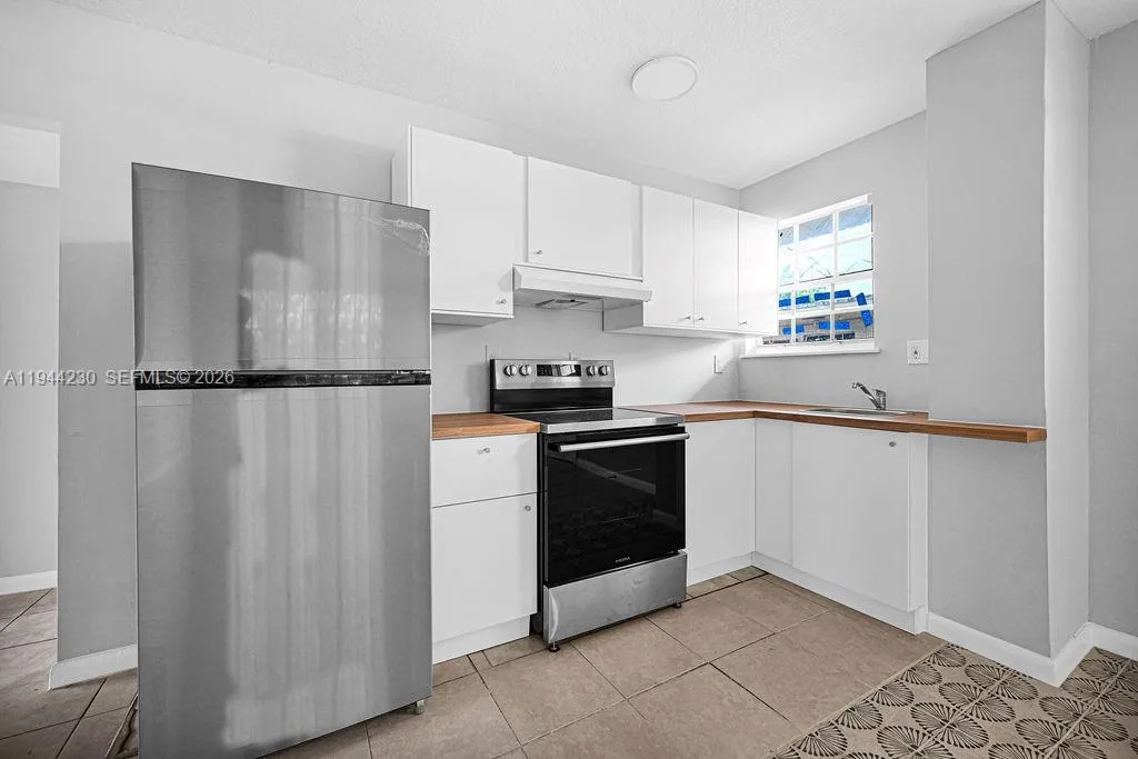 14180 Nw 22nd Ave 4, Opa Locka, Florida 33054, Opa Locka, Florida 33054, 3 Bedrooms Bedrooms, ,2 BathroomsBathrooms,Residential Lease,For Rent,14180 Nw 22nd Ave 4, Opa Locka, Florida 33054,A11944230