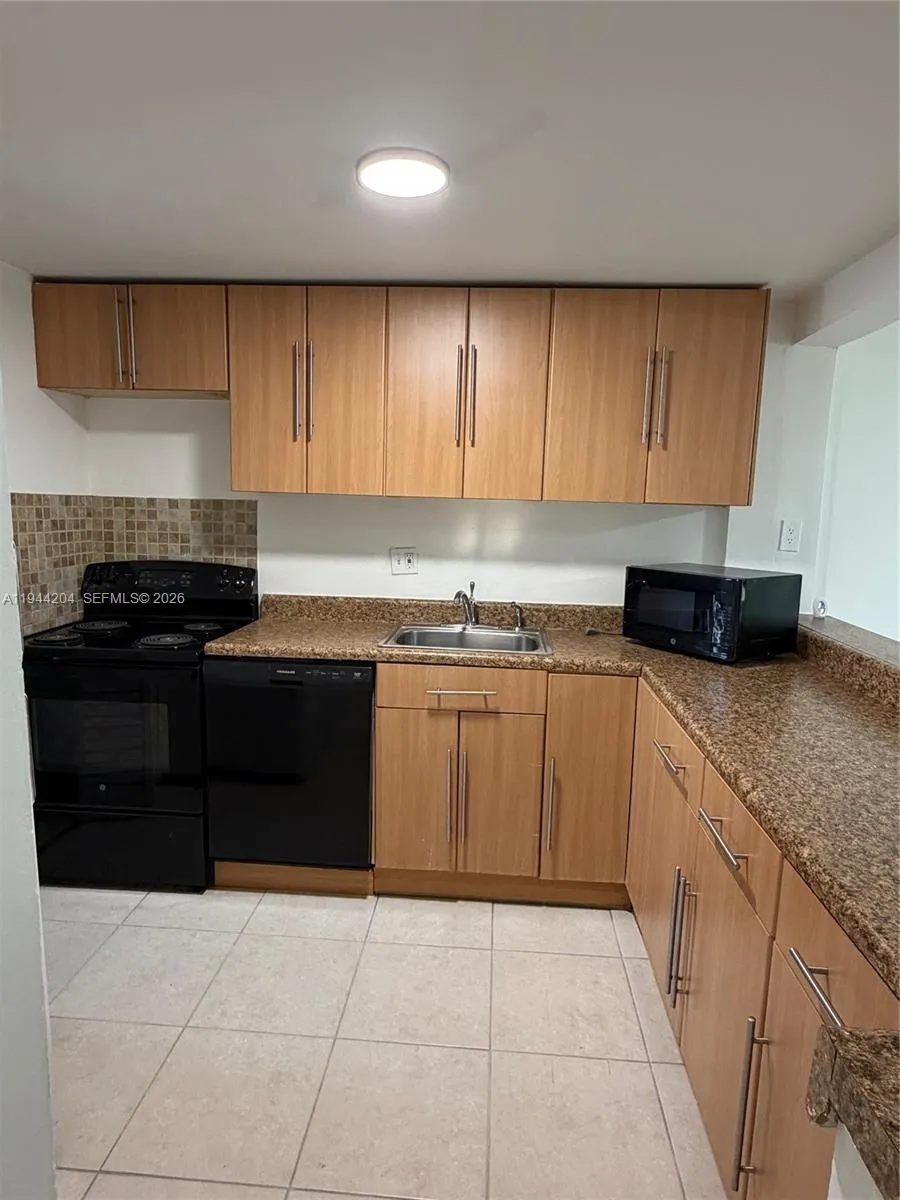 8060 N Colony Cir N 107, Tamarac, Florida 33321, Tamarac, Florida 33321, 1 Bedroom Bedrooms, ,1 BathroomBathrooms,Residential Lease,For Rent,8060 N Colony Cir N 107, Tamarac, Florida 33321,A11944204