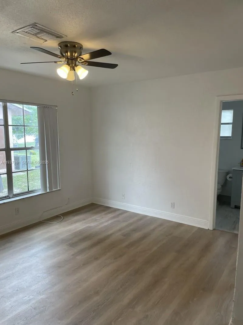 1471 Nw 22nd St, Fort Lauderdale, Florida 33311, Fort Lauderdale, Florida 33311, ,Residential Income,For Sale,1471 Nw 22nd St, Fort Lauderdale, Florida 33311,A11937381