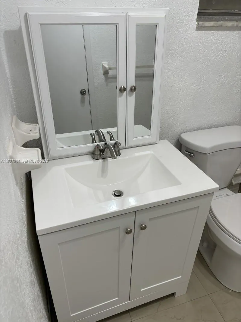1471 Nw 22nd St, Fort Lauderdale, Florida 33311, Fort Lauderdale, Florida 33311, ,Residential Income,For Sale,1471 Nw 22nd St, Fort Lauderdale, Florida 33311,A11937381