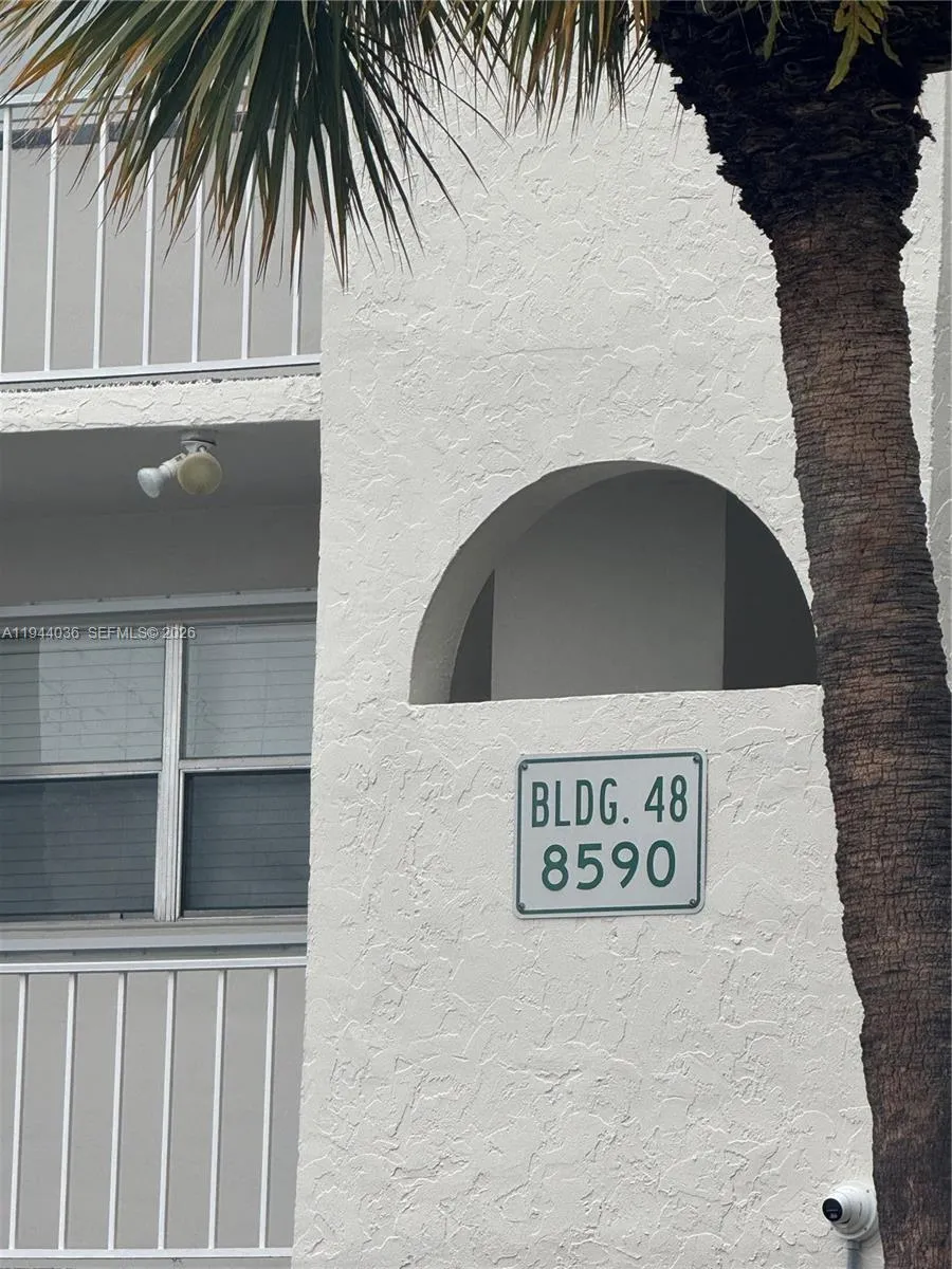 8590 Sunrise Lakes Blvd 109, Sunrise, Florida 3332, Sunrise, Florida 33322, 2 Bedrooms Bedrooms, ,2 BathroomsBathrooms,Residential Lease,For Rent,8590 Sunrise Lakes Blvd 109, Sunrise, Florida 3332,A11944036
