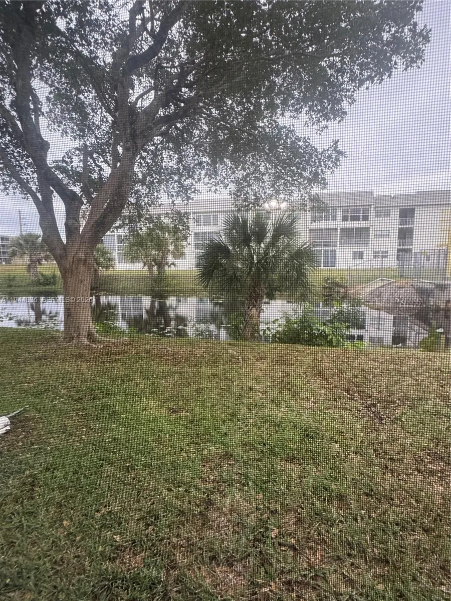 8590 Sunrise Lakes Blvd 109, Sunrise, Florida 3332, Sunrise, Florida 33322, 2 Bedrooms Bedrooms, ,2 BathroomsBathrooms,Residential Lease,For Rent,8590 Sunrise Lakes Blvd 109, Sunrise, Florida 3332,A11944036
