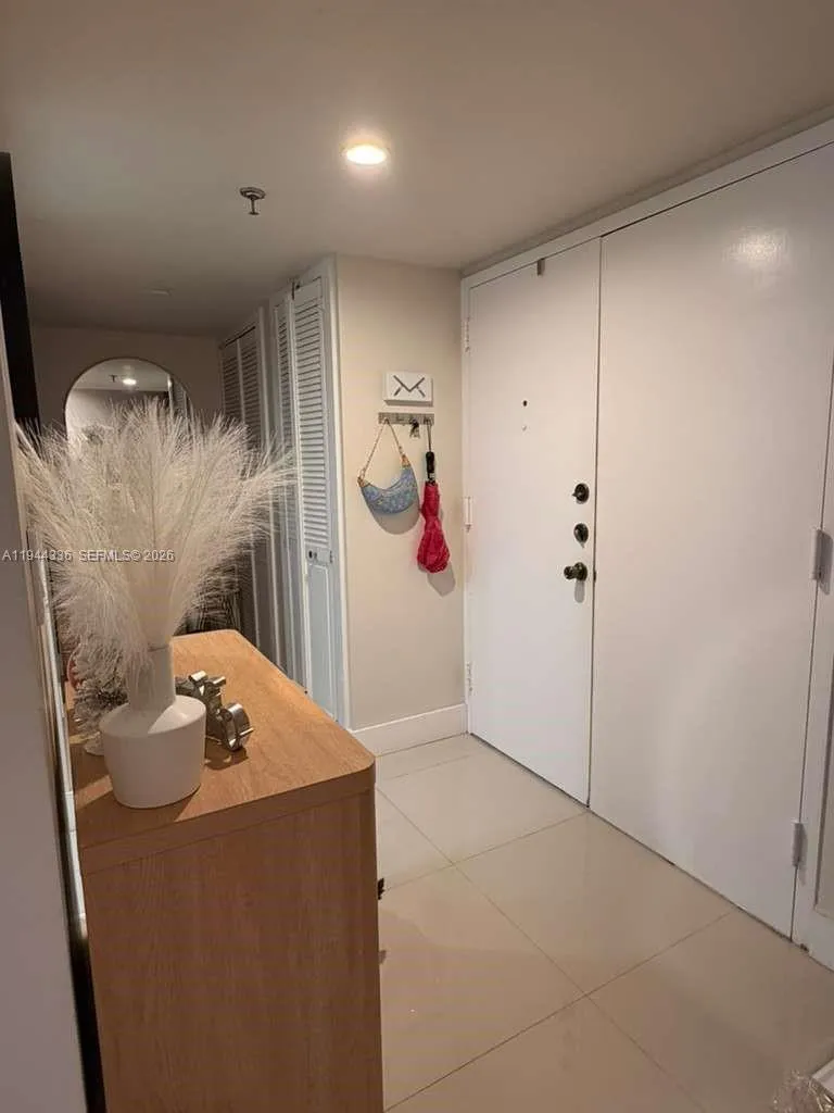 17890 W Dixie Hwy 210, North Miami Beach, Florida, North Miami Beach, Florida 33160, 2 Bedrooms Bedrooms, ,2 BathroomsBathrooms,Residential Lease,For Rent,17890 W Dixie Hwy 210, North Miami Beach, Florida ,A11944336