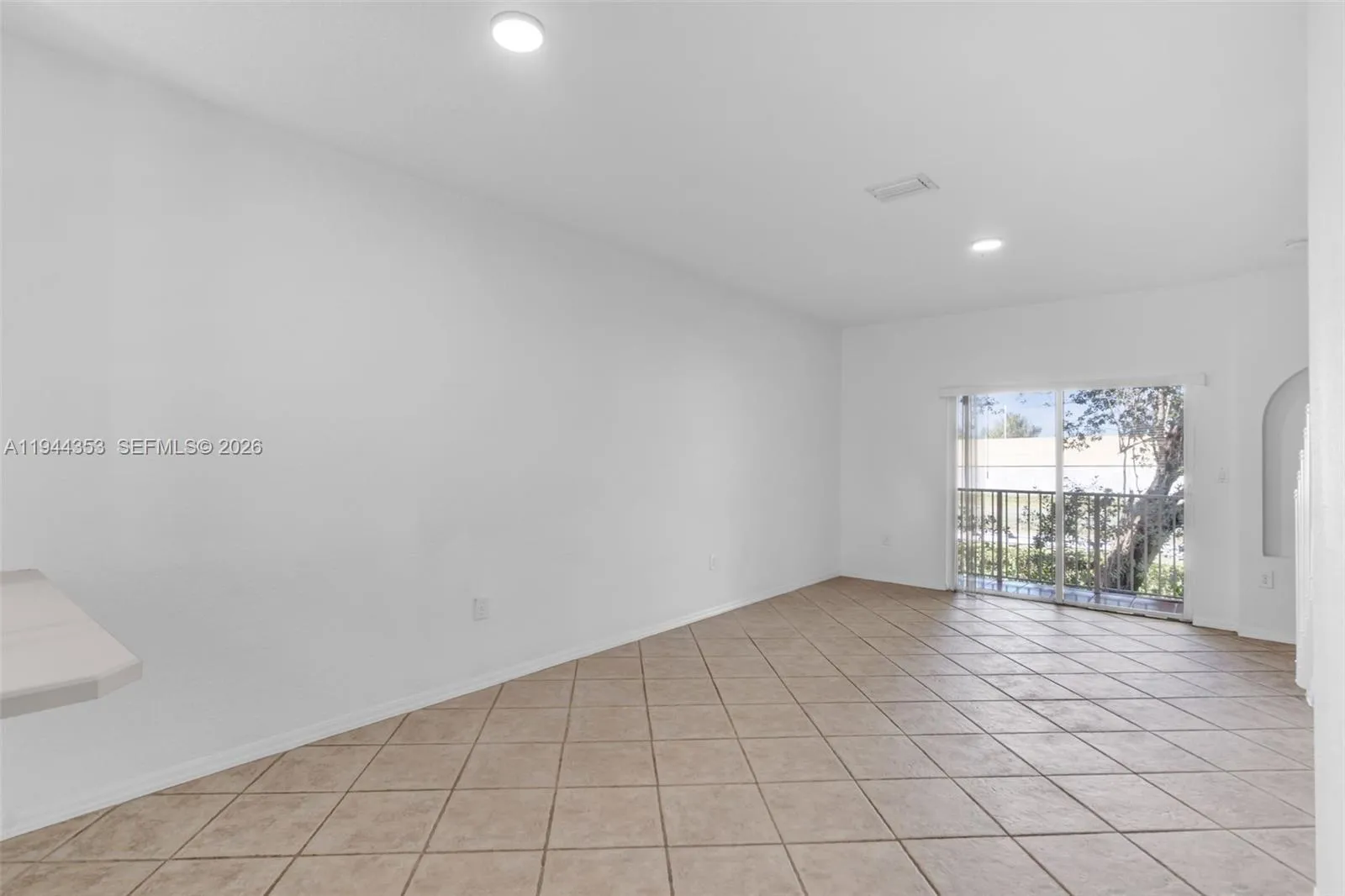 5670 Nw 116th Ave 219, Doral, Florida 33178, Doral, Florida 33178, 2 Bedrooms Bedrooms, ,2 BathroomsBathrooms,Residential,For Sale,5670 Nw 116th Ave 219, Doral, Florida 33178,A11944353