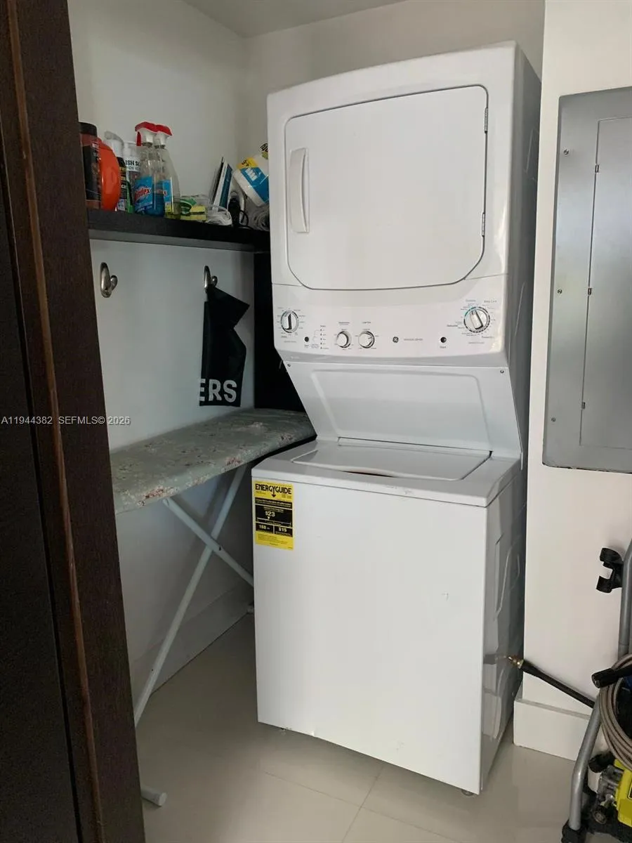 6000 Collins Ave, Miami Beach, Florida 33140, Miami Beach, Florida 33140, 2 Bedrooms Bedrooms, ,2 BathroomsBathrooms,Residential,For Sale,6000 Collins Ave, Miami Beach, Florida 33140,A11944382