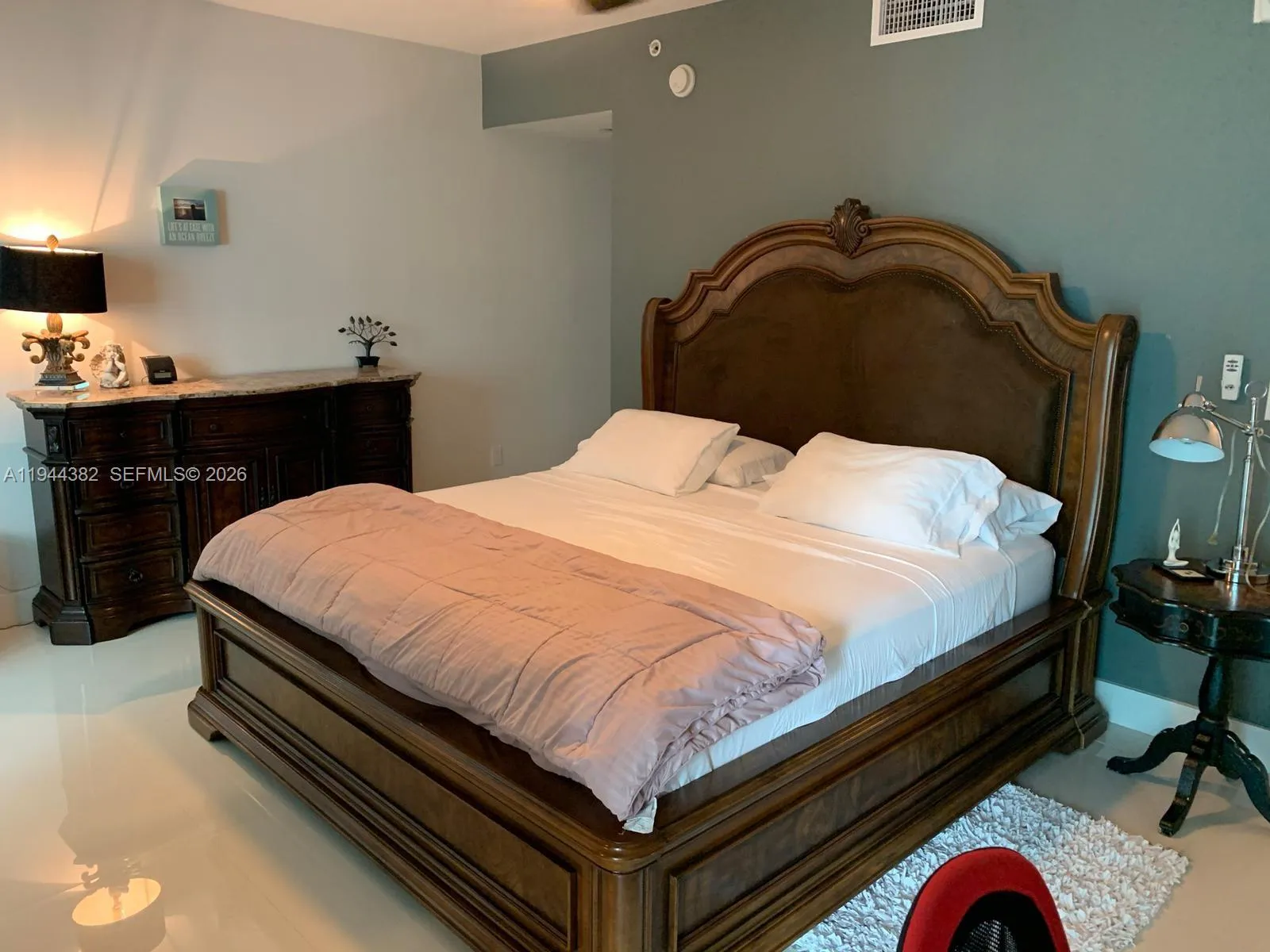 6000 Collins Ave, Miami Beach, Florida 33140, Miami Beach, Florida 33140, 2 Bedrooms Bedrooms, ,2 BathroomsBathrooms,Residential,For Sale,6000 Collins Ave, Miami Beach, Florida 33140,A11944382