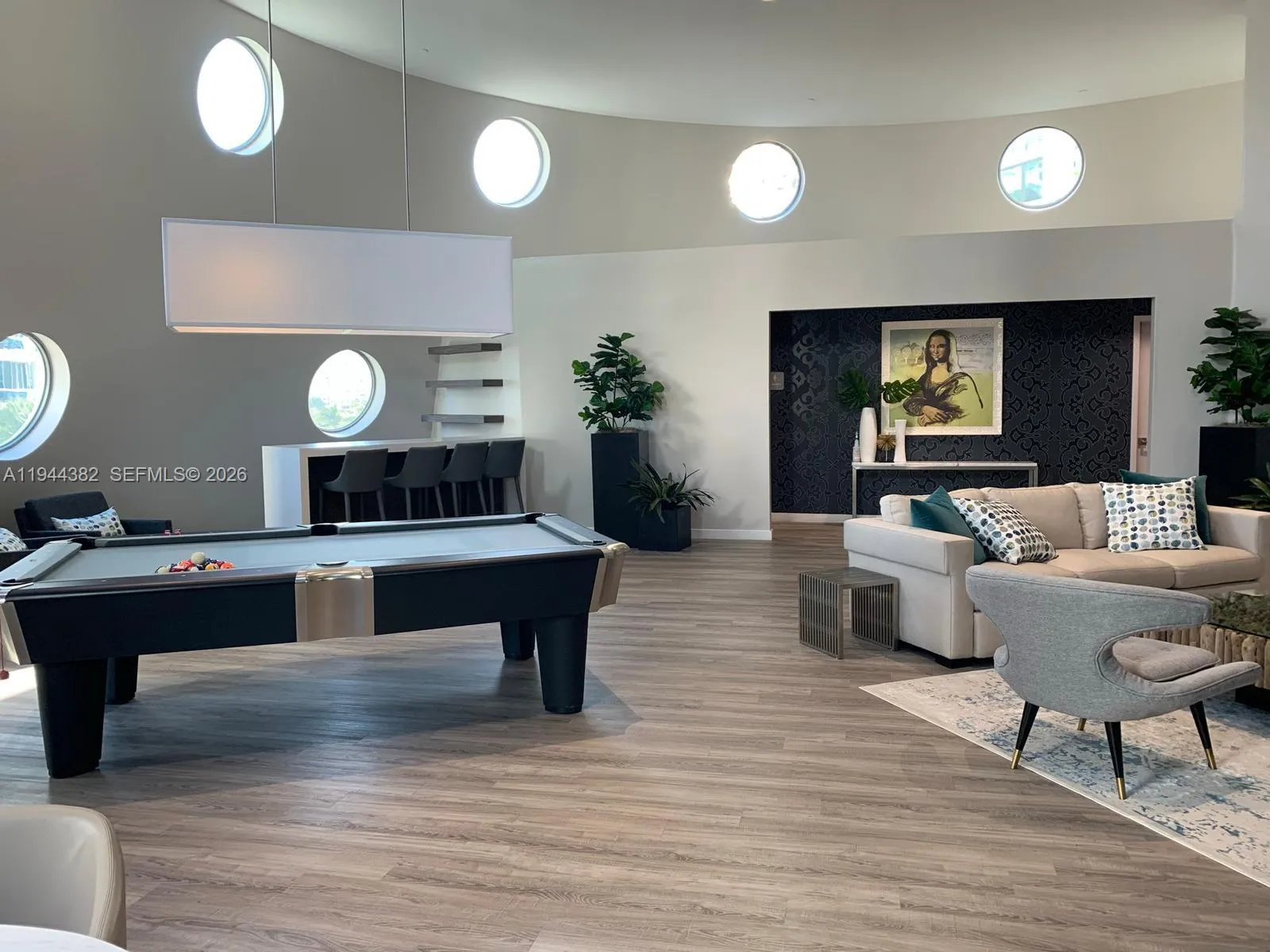 6000 Collins Ave, Miami Beach, Florida 33140, Miami Beach, Florida 33140, 2 Bedrooms Bedrooms, ,2 BathroomsBathrooms,Residential,For Sale,6000 Collins Ave, Miami Beach, Florida 33140,A11944382