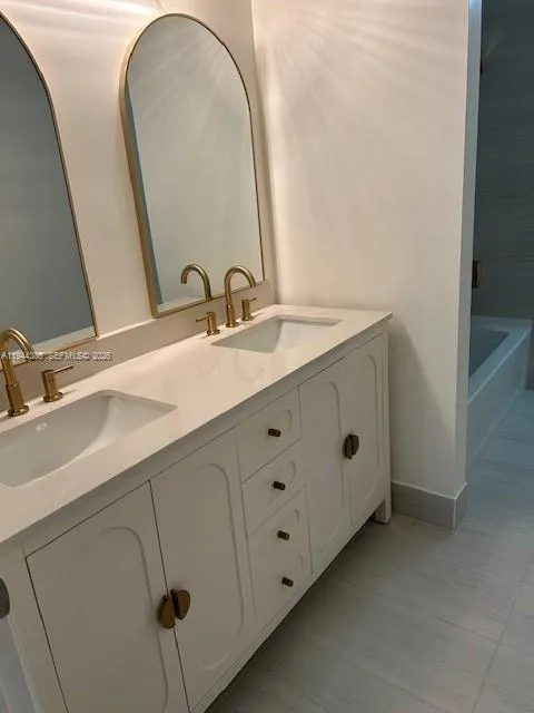 Plantation, Florida 33322, 4 Bedrooms Bedrooms, ,2 BathroomsBathrooms,Residential Lease,For Rent,A11944385