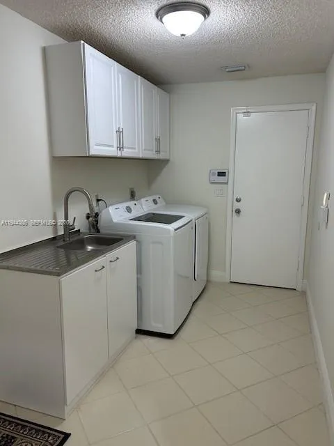 Plantation, Florida 33322, 4 Bedrooms Bedrooms, ,2 BathroomsBathrooms,Residential Lease,For Rent,A11944385