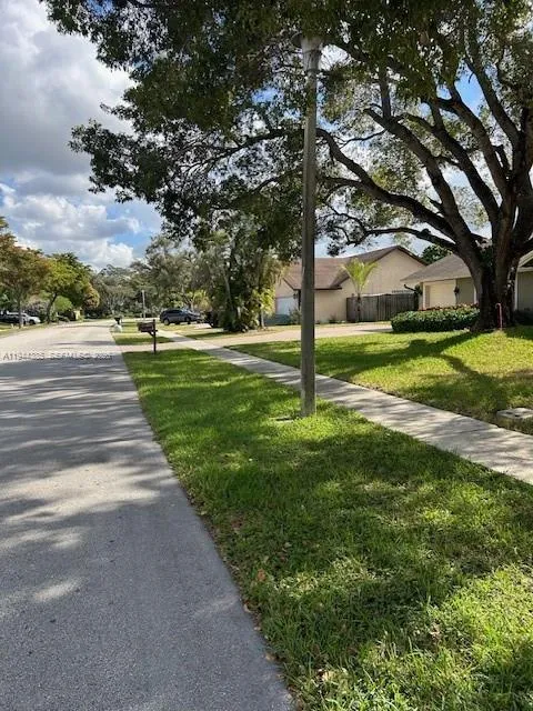Plantation, Florida 33322, 4 Bedrooms Bedrooms, ,2 BathroomsBathrooms,Residential Lease,For Rent,A11944385