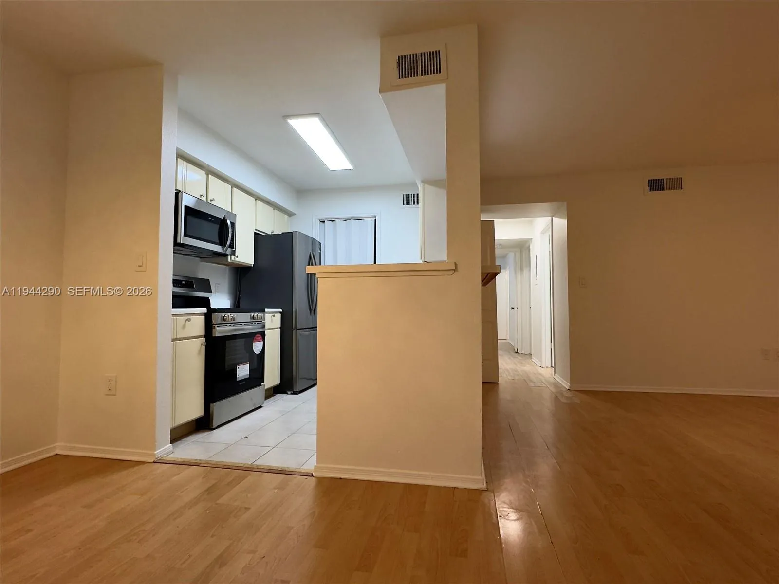 2341 Nw 33rd St 405, Oakland Park, Florida 33309, Oakland Park, Florida 33309, 2 Bedrooms Bedrooms, ,2 BathroomsBathrooms,Residential,For Sale,2341 Nw 33rd St 405, Oakland Park, Florida 33309,A11944290