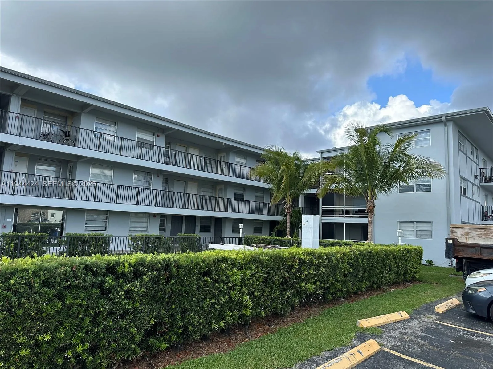 1100 Ne 1st Ct 112, Hallandale Beach, Florida 3300, Hallandale Beach, Florida 33009, 1 Bedroom Bedrooms, ,1 BathroomBathrooms,Residential Lease,For Rent,1100 Ne 1st Ct 112, Hallandale Beach, Florida 3300,A11944424