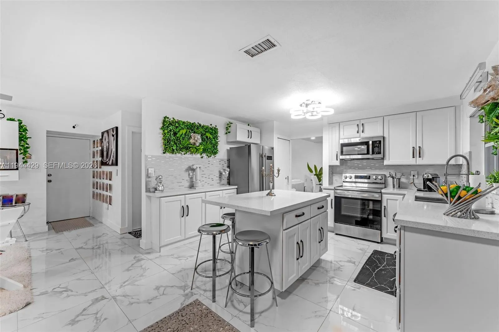 942 Nw 133rd Ct, Miami, Florida 33182, Miami, Florida 33182, 4 Bedrooms Bedrooms, ,3 BathroomsBathrooms,Residential,For Sale,942 Nw 133rd Ct, Miami, Florida 33182,A11944429