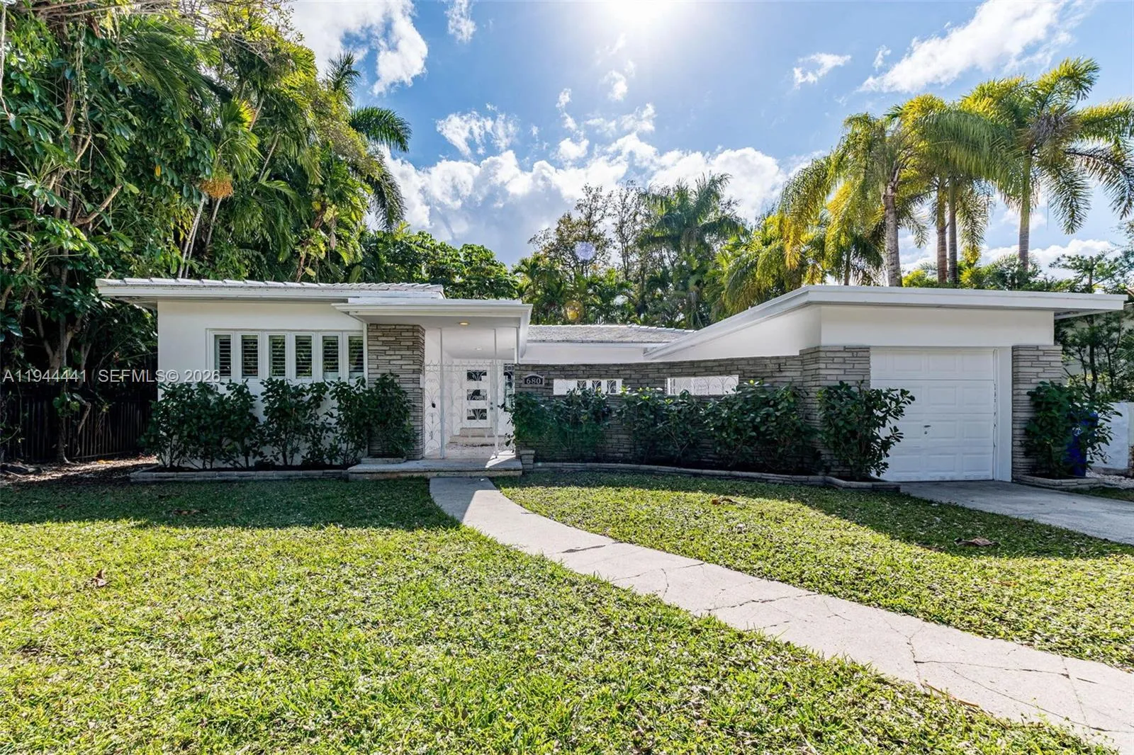 680 Ne 57th St, Miami, Florida 33137, Miami, Florida 33137, 2 Bedrooms Bedrooms, ,2 BathroomsBathrooms,Residential Lease,For Rent,680 Ne 57th St, Miami, Florida 33137,A11944441