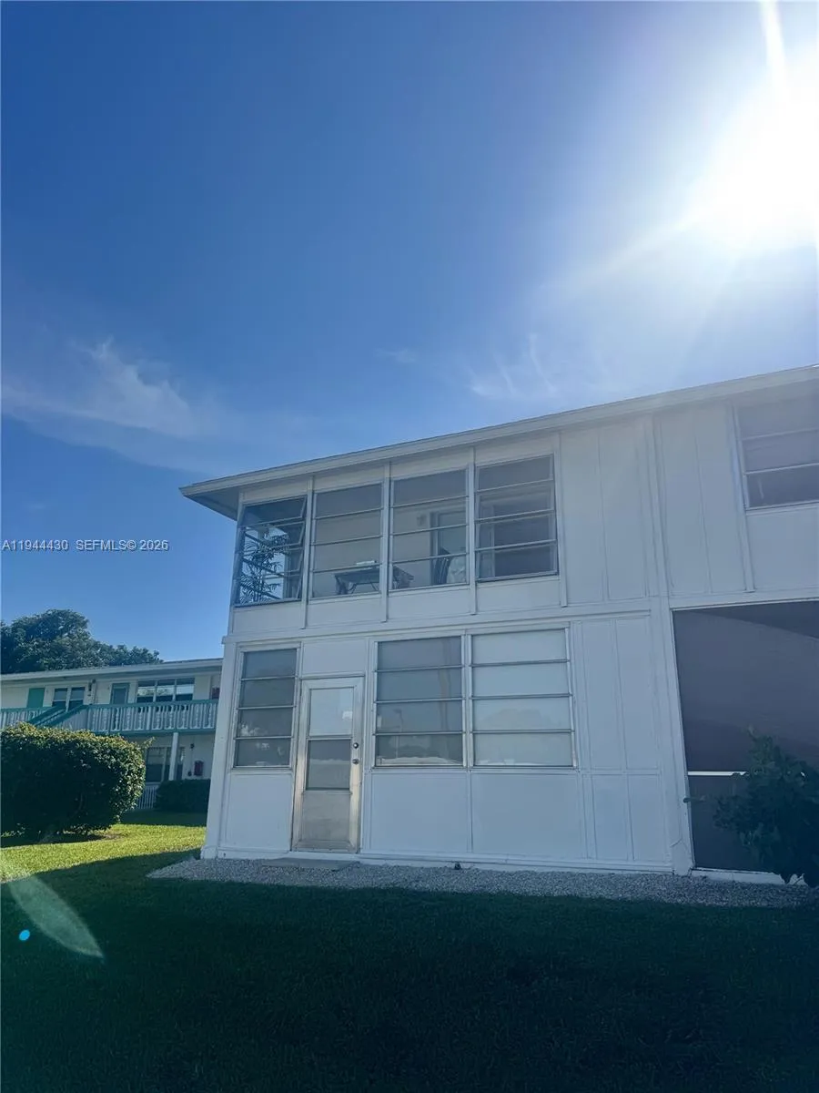 65 Westbury C 65, Deerfield Beach, Florida 33442, Deerfield Beach, Florida 33442, 1 Bedroom Bedrooms, ,1 BathroomBathrooms,Residential,For Sale,65 Westbury C 65, Deerfield Beach, Florida 33442,A11944430