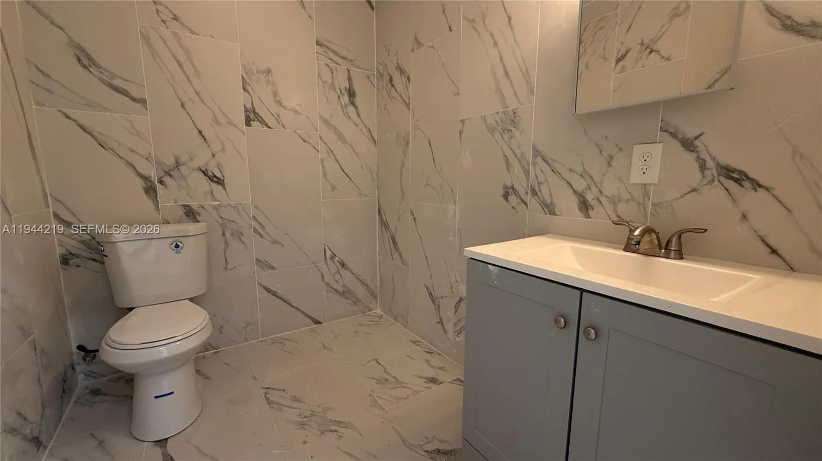 500 Ne 25th St #5, Pompano Beach, Florida 33064, Pompano Beach, Florida 33064, ,Commercial Lease,For Rent,500 Ne 25th St #5, Pompano Beach, Florida 33064,A11944219