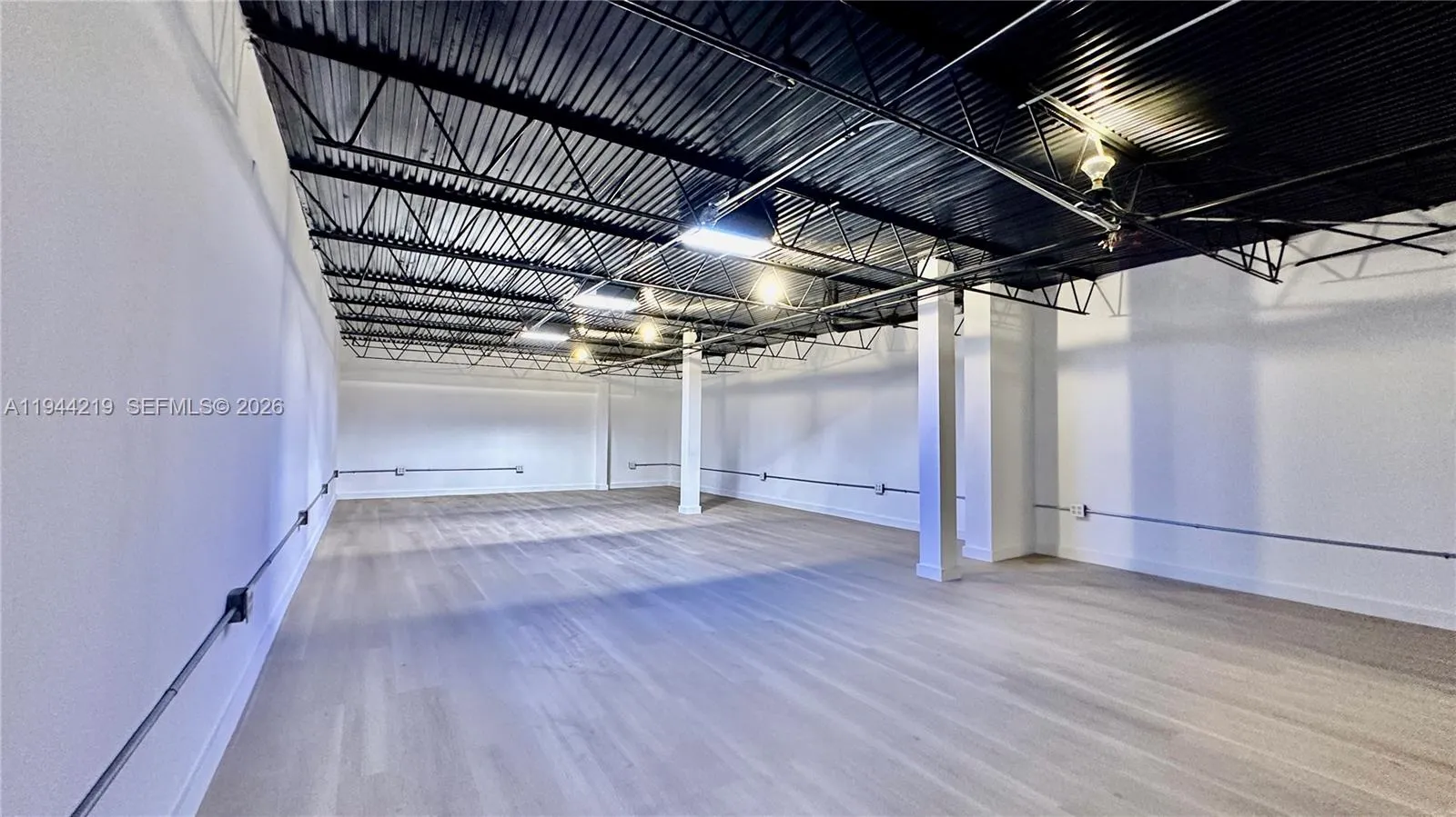 500 Ne 25th St #5, Pompano Beach, Florida 33064, Pompano Beach, Florida 33064, ,Commercial Lease,For Rent,500 Ne 25th St #5, Pompano Beach, Florida 33064,A11944219