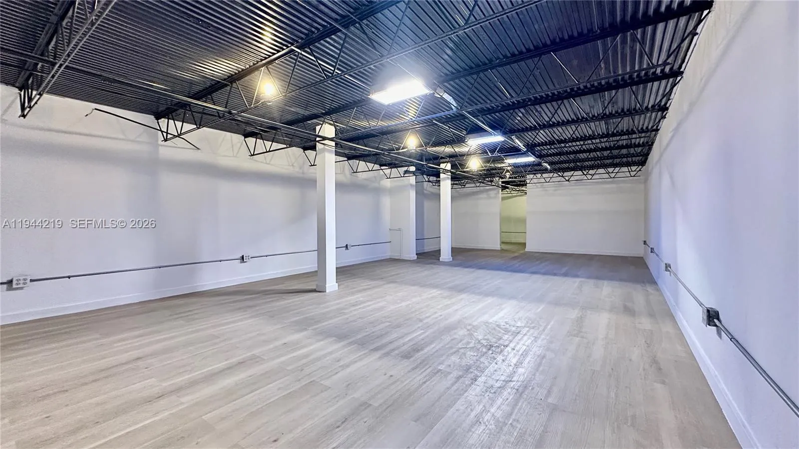 500 Ne 25th St #5, Pompano Beach, Florida 33064, Pompano Beach, Florida 33064, ,Commercial Lease,For Rent,500 Ne 25th St #5, Pompano Beach, Florida 33064,A11944219